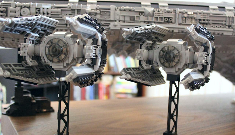 Illustration for article titled Custom LEGO Star Destroyer Is So Huge It Has A Three-Level Interior